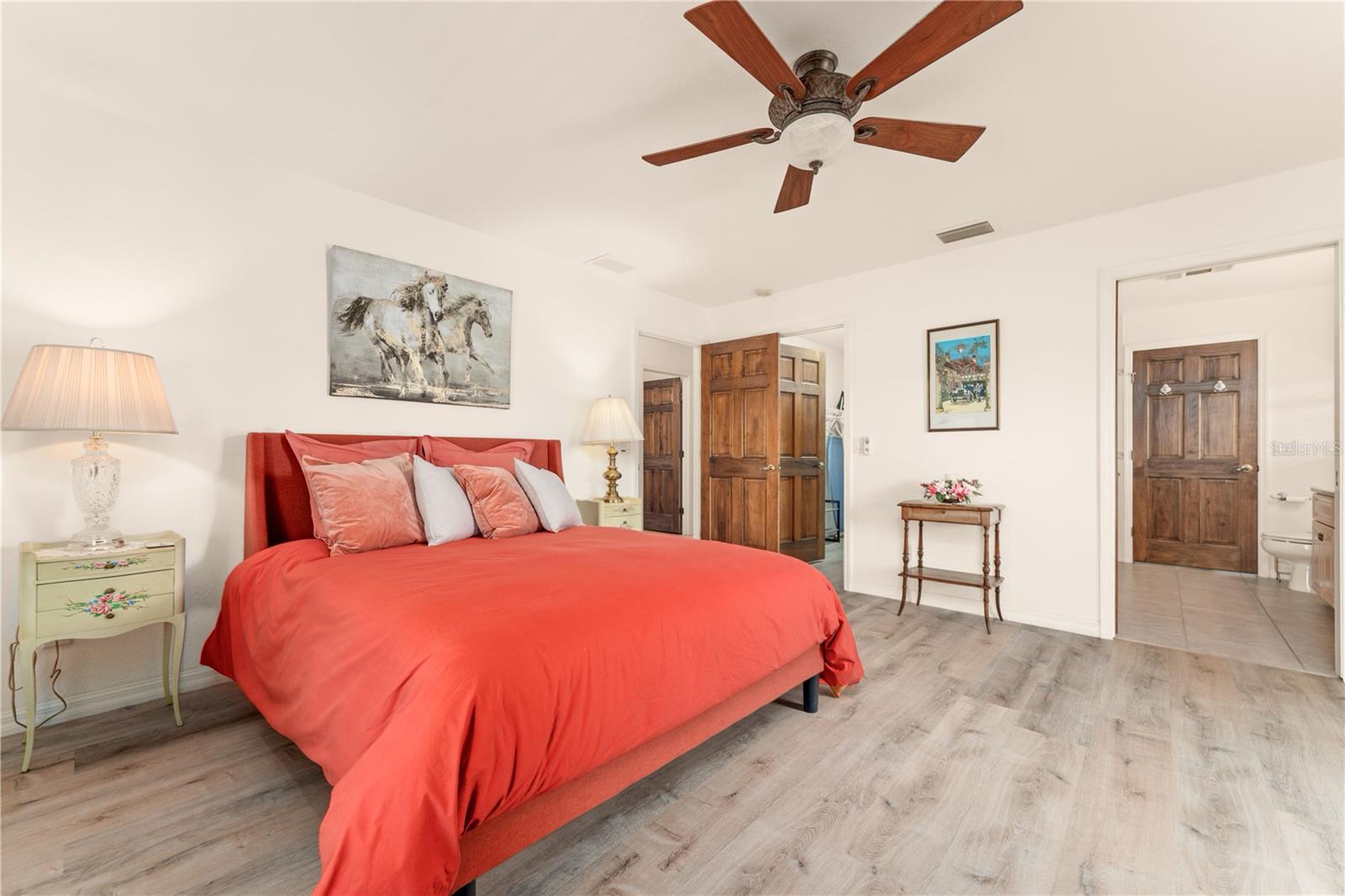 RED TAIL AIRSTRIP - Residential
