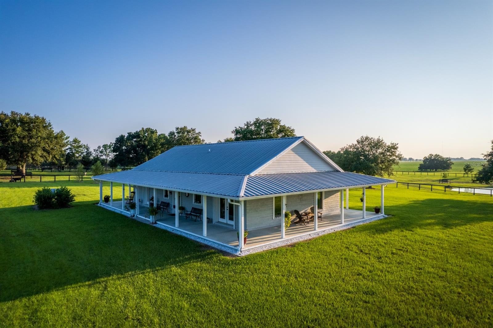 RED TAIL AIRSTRIP - Residential