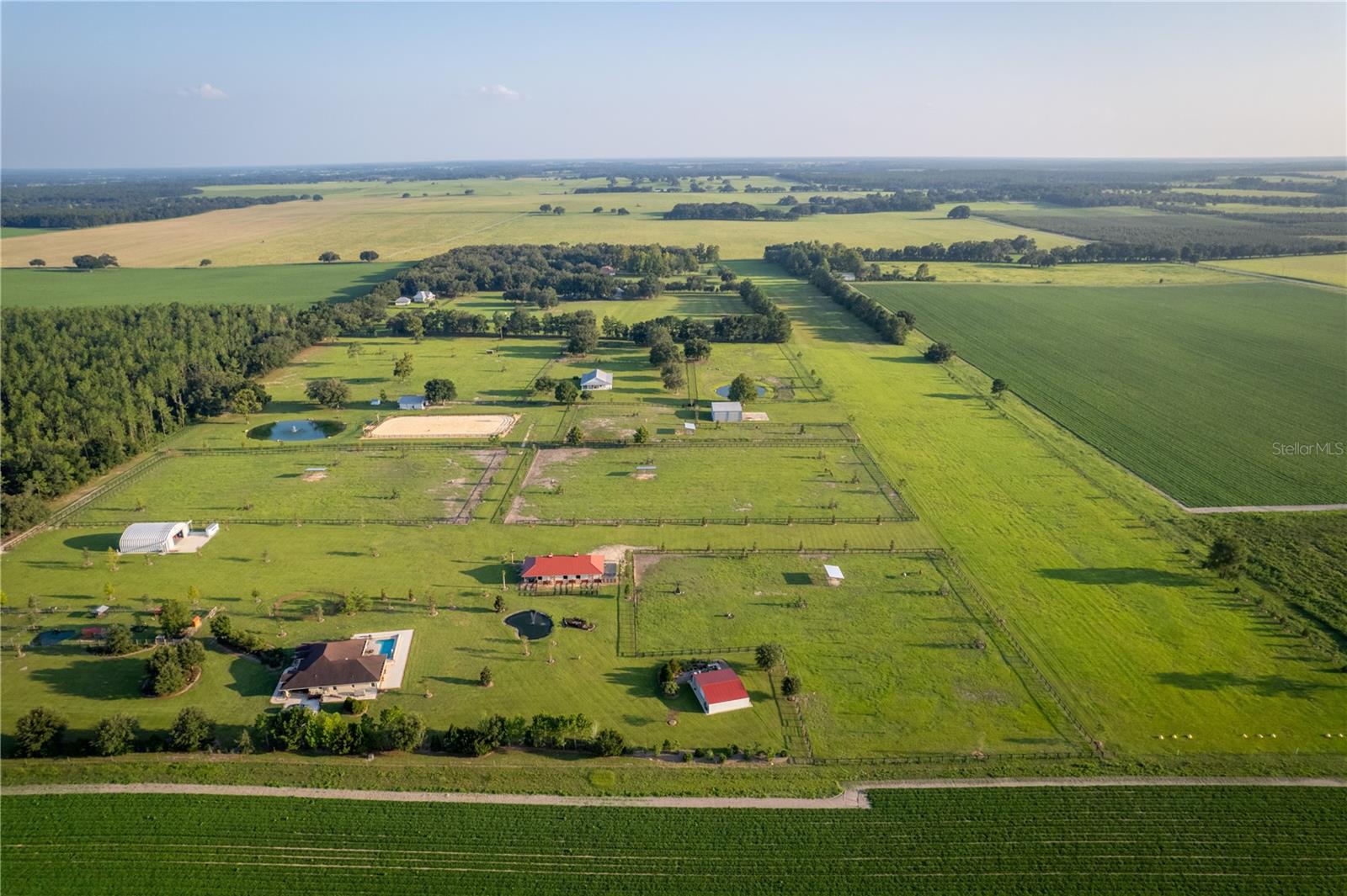 RED TAIL AIRSTRIP - Residential