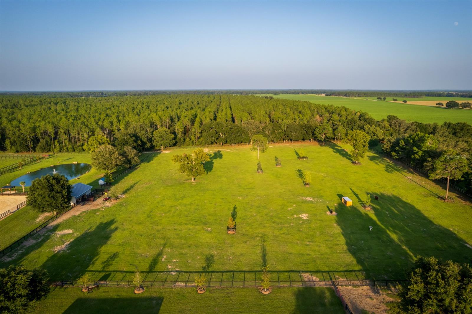 RED TAIL AIRSTRIP - Residential