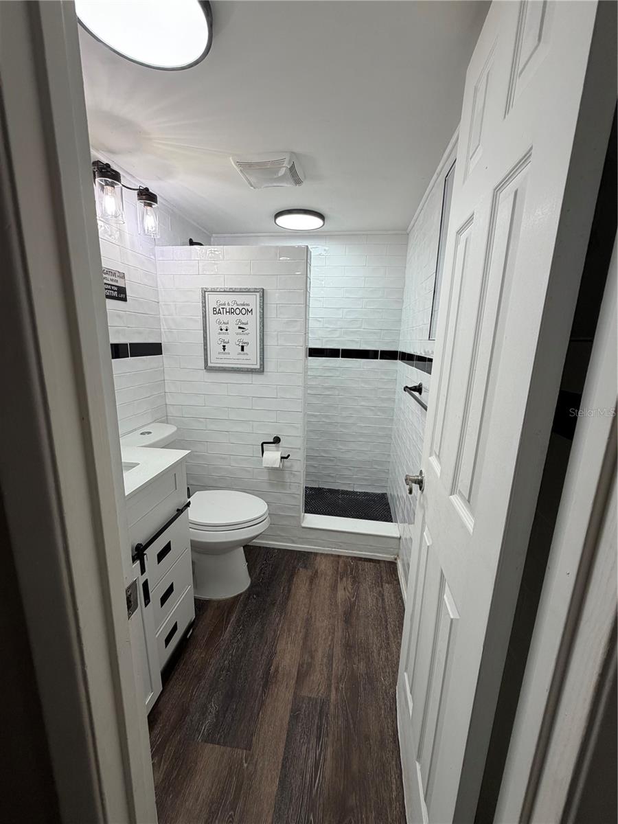 SUNRISE UNIT 1 - Residential Lease