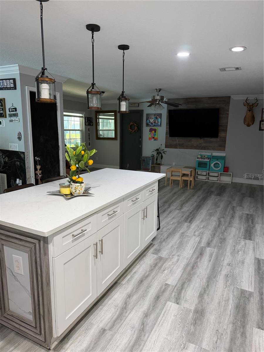 SUNRISE UNIT 1 - Residential Lease