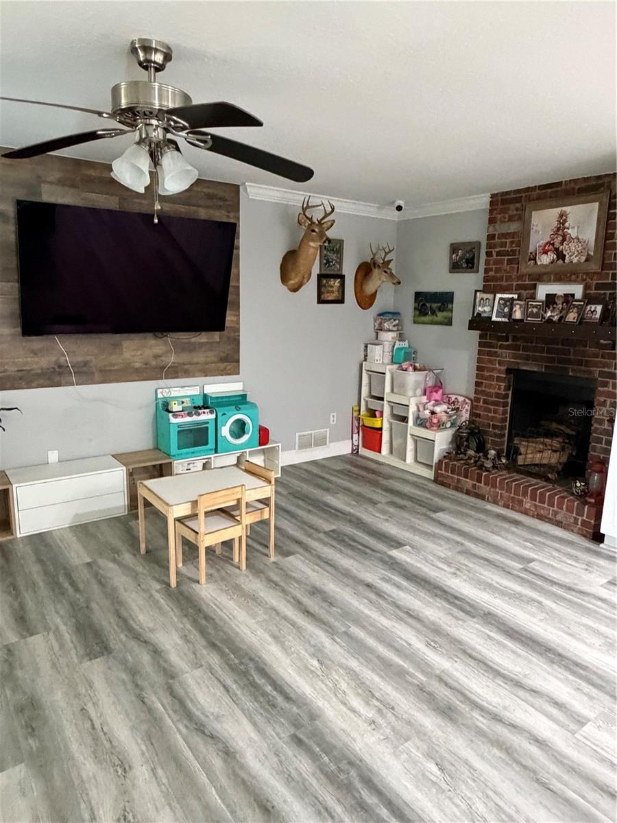 SUNRISE UNIT 1 - Residential Lease