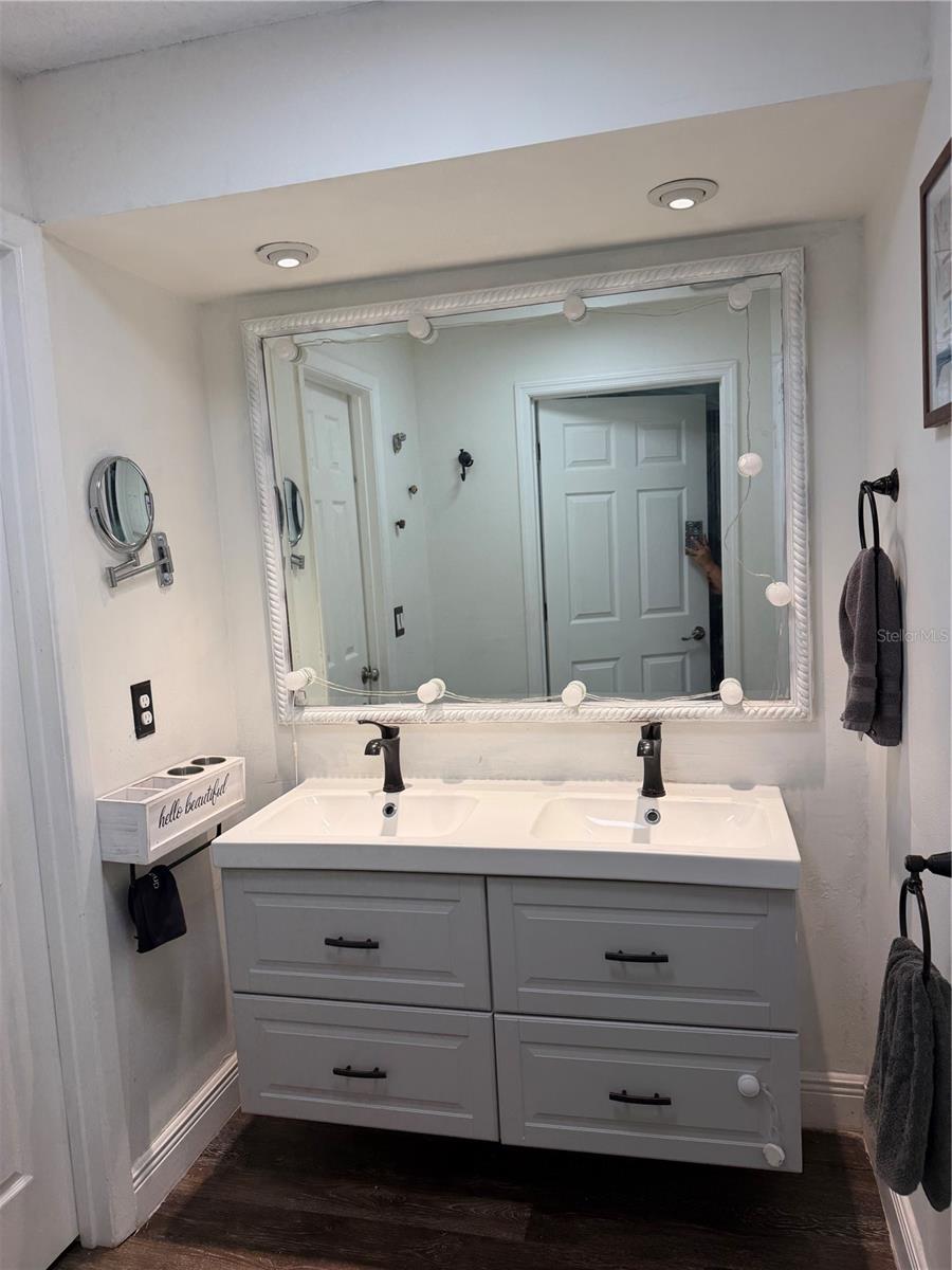 SUNRISE UNIT 1 - Residential Lease