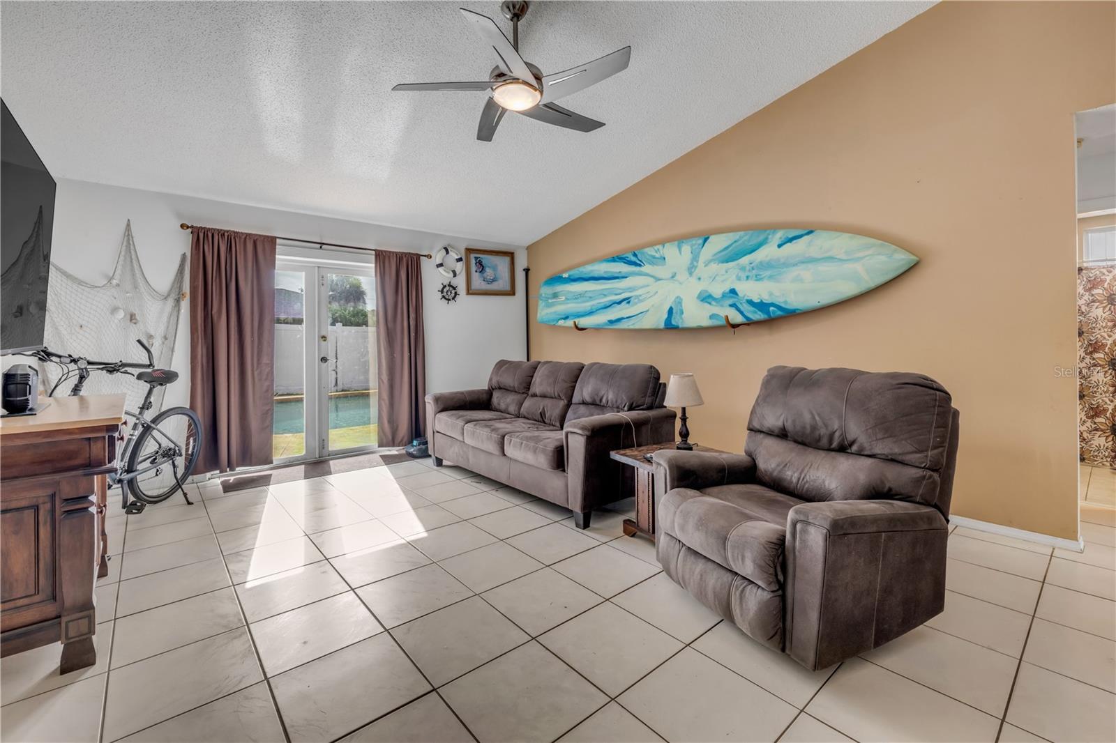 FLORIDA SHORES 17 REV - Residential