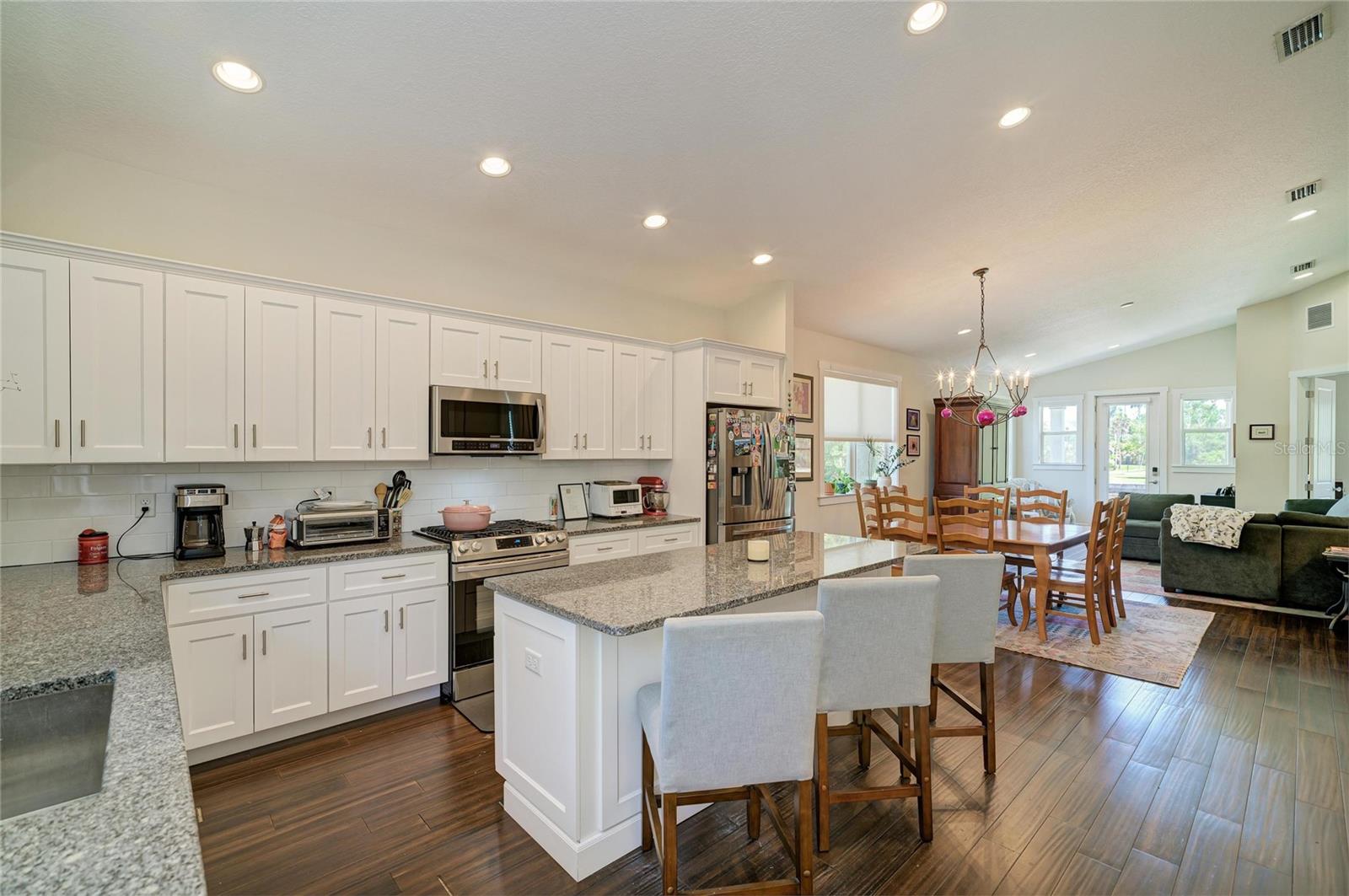 BAY VIEW PARK - Residential