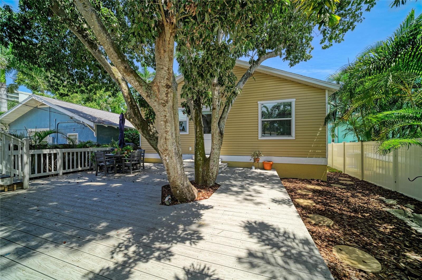 BAY VIEW PARK - Residential