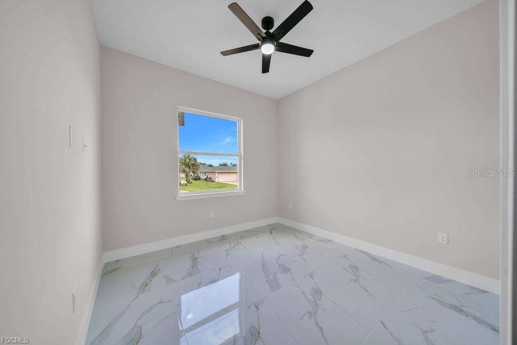 LEHIGH ESTATES - Residential Income