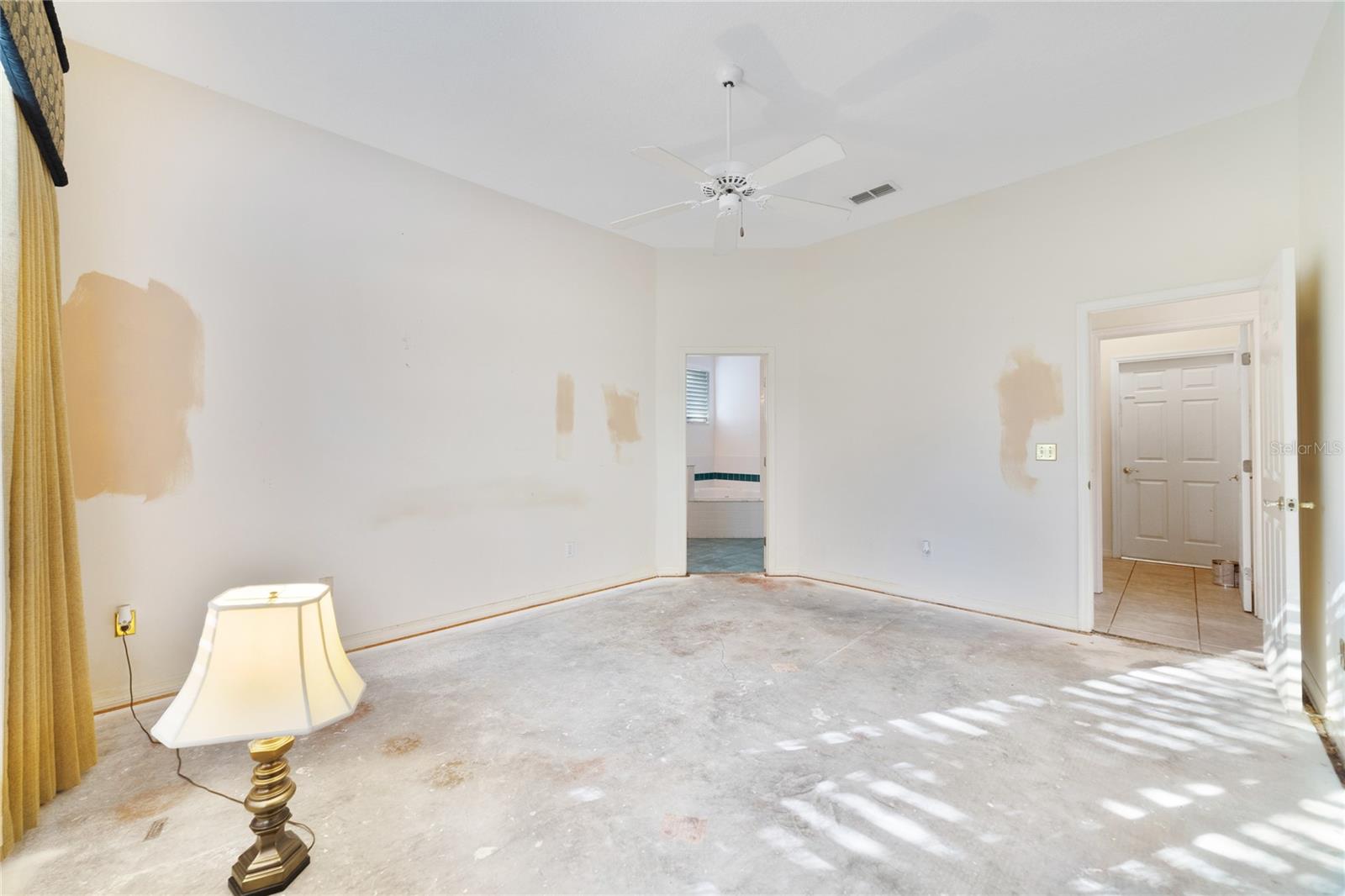 CRYSTAL LAKE ESTATES - Residential