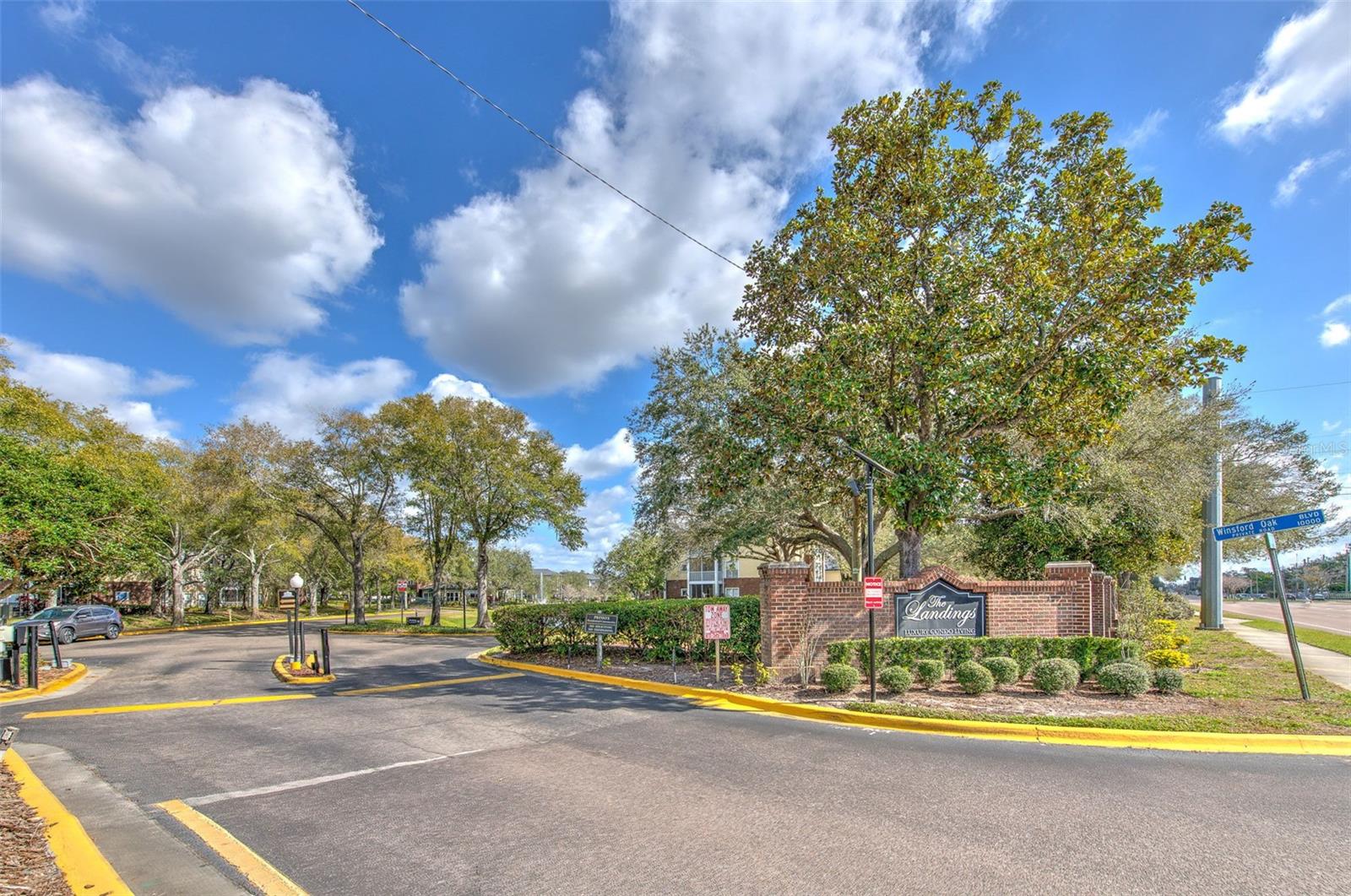 THE LANDINGS OF TAMPA A CONDOM - Residential