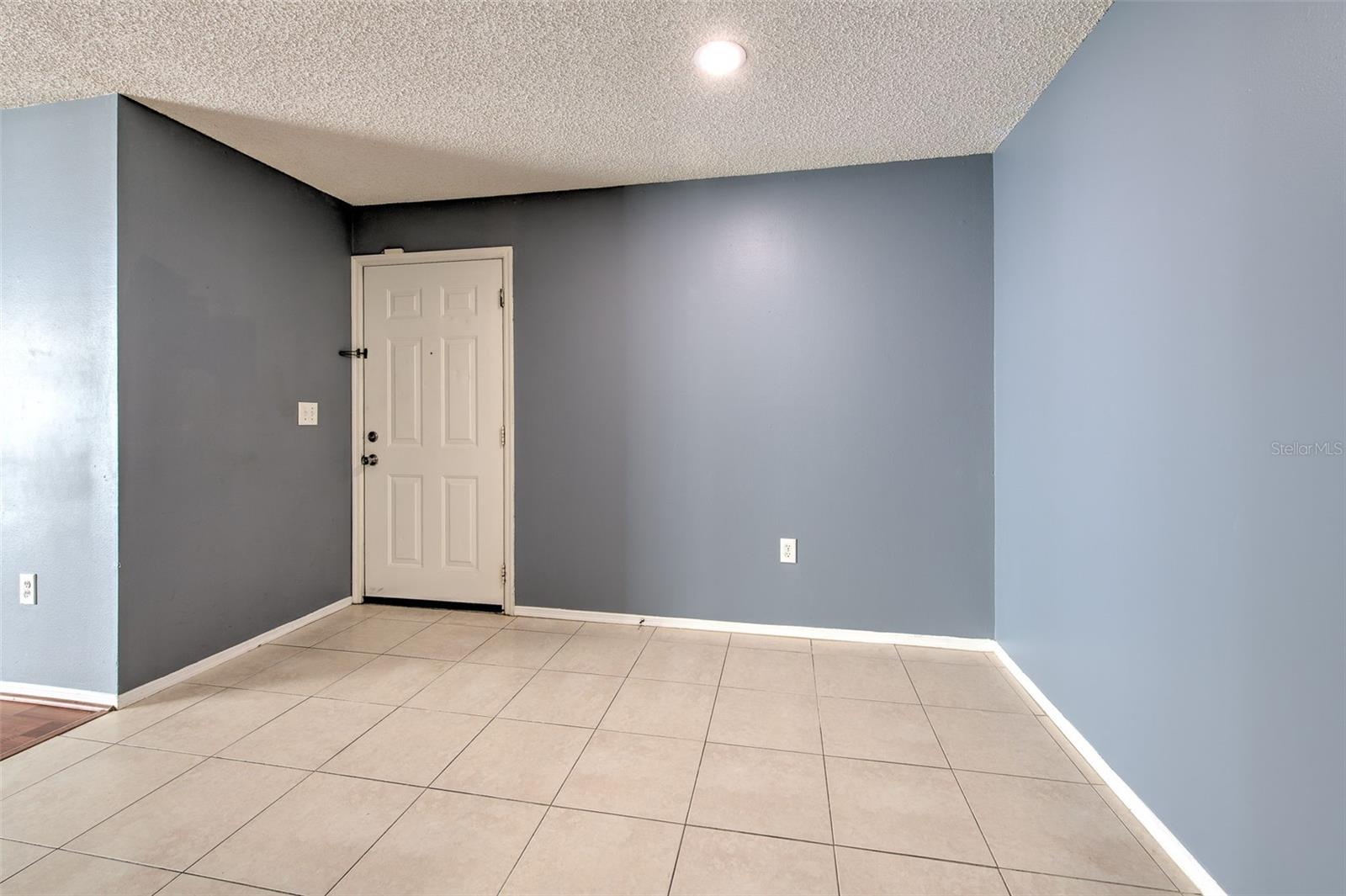 THE LANDINGS OF TAMPA A CONDOM - Residential