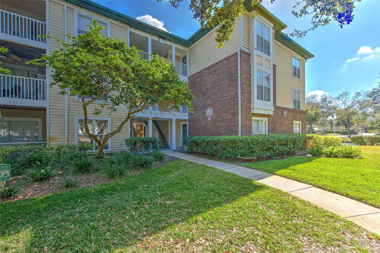 THE LANDINGS OF TAMPA A CONDOM - Residential