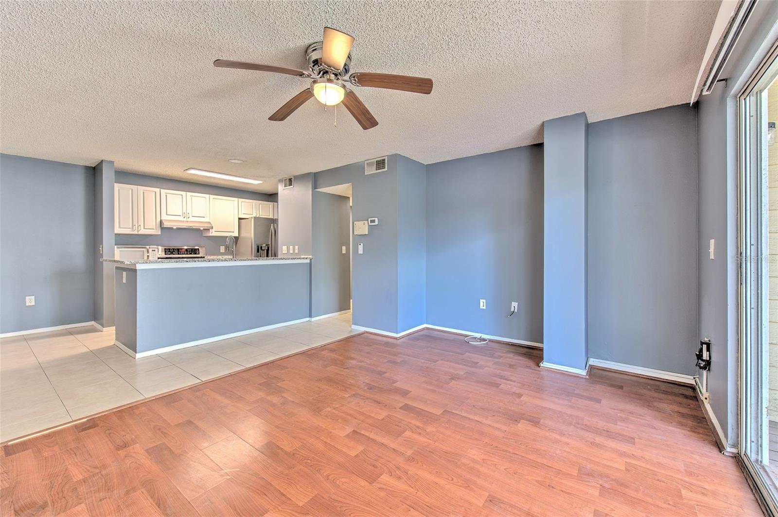 THE LANDINGS OF TAMPA A CONDOM - Residential