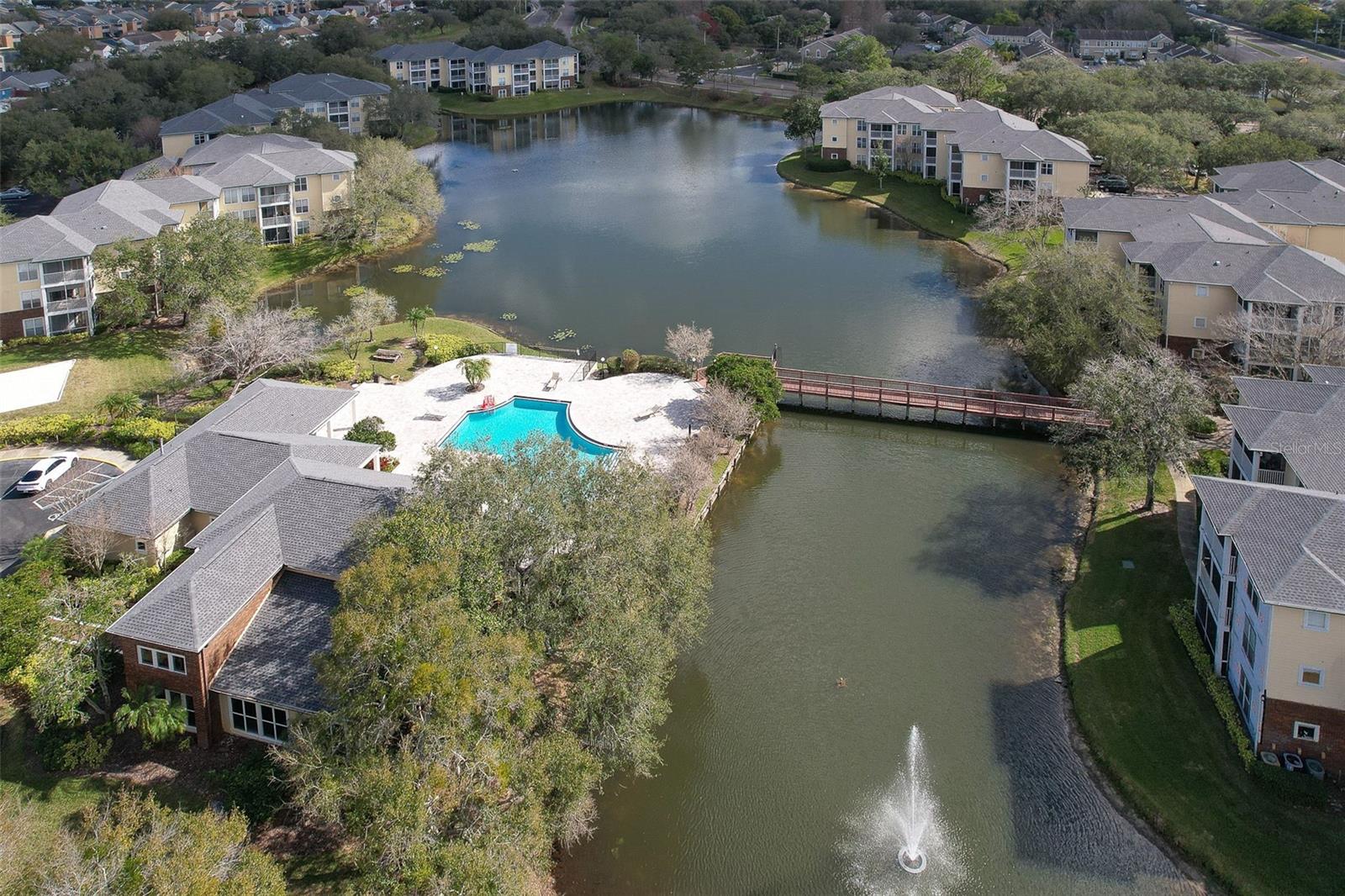THE LANDINGS OF TAMPA A CONDOM - Residential