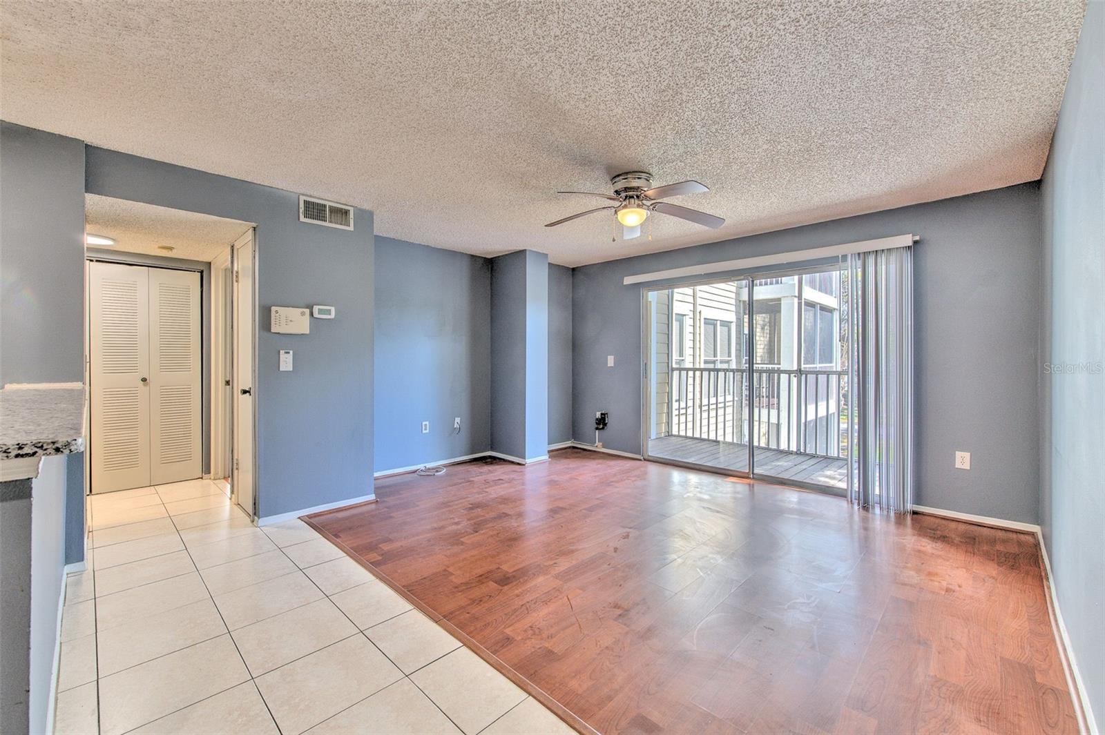 THE LANDINGS OF TAMPA A CONDOM - Residential