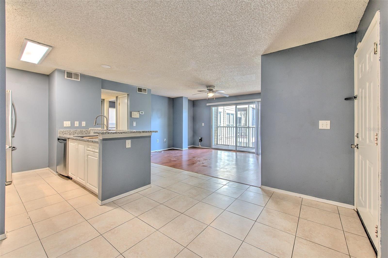 THE LANDINGS OF TAMPA A CONDOM - Residential