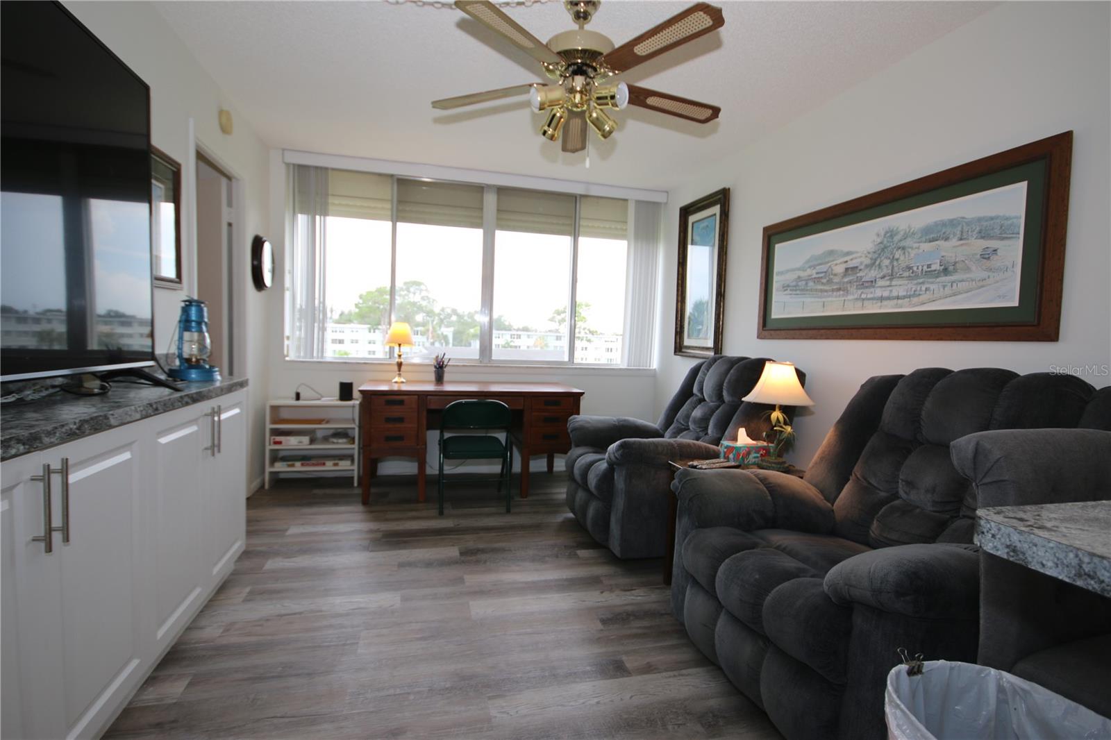 WINSTON PARK NORTHEAST - Residential