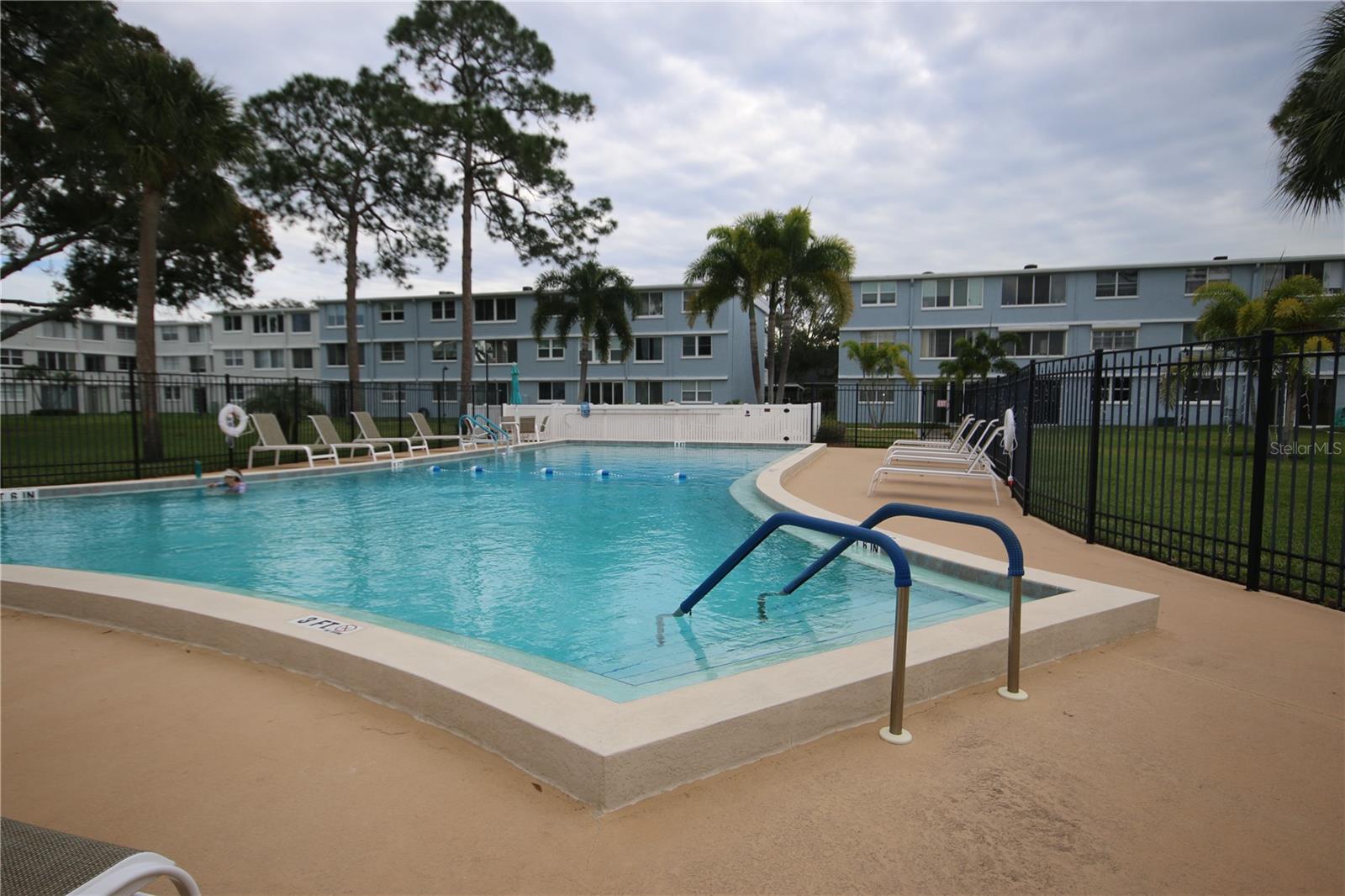 WINSTON PARK NORTHEAST - Residential