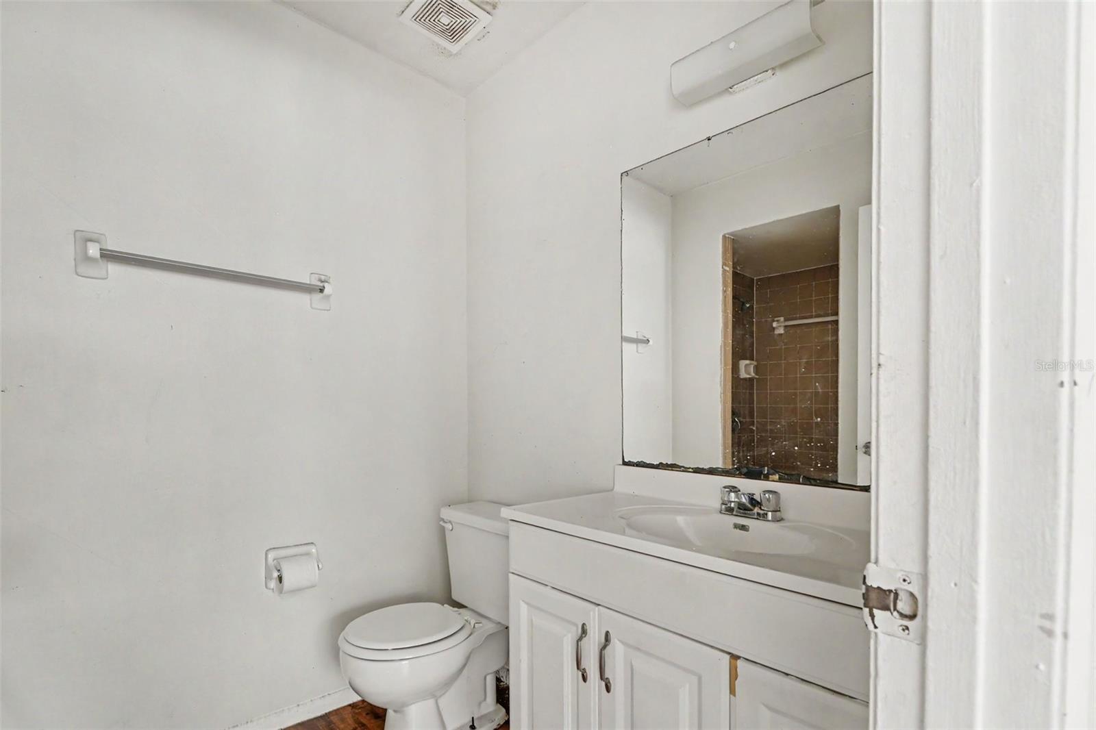 BVL UNIT 8 - Residential