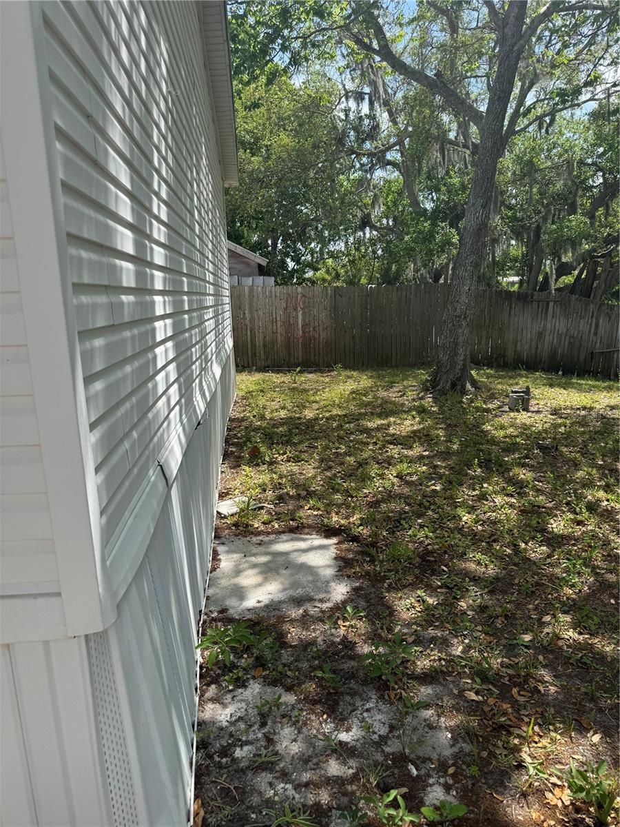 COMMONWEALTH MOBILE ESTATES ADD 02 - Residential