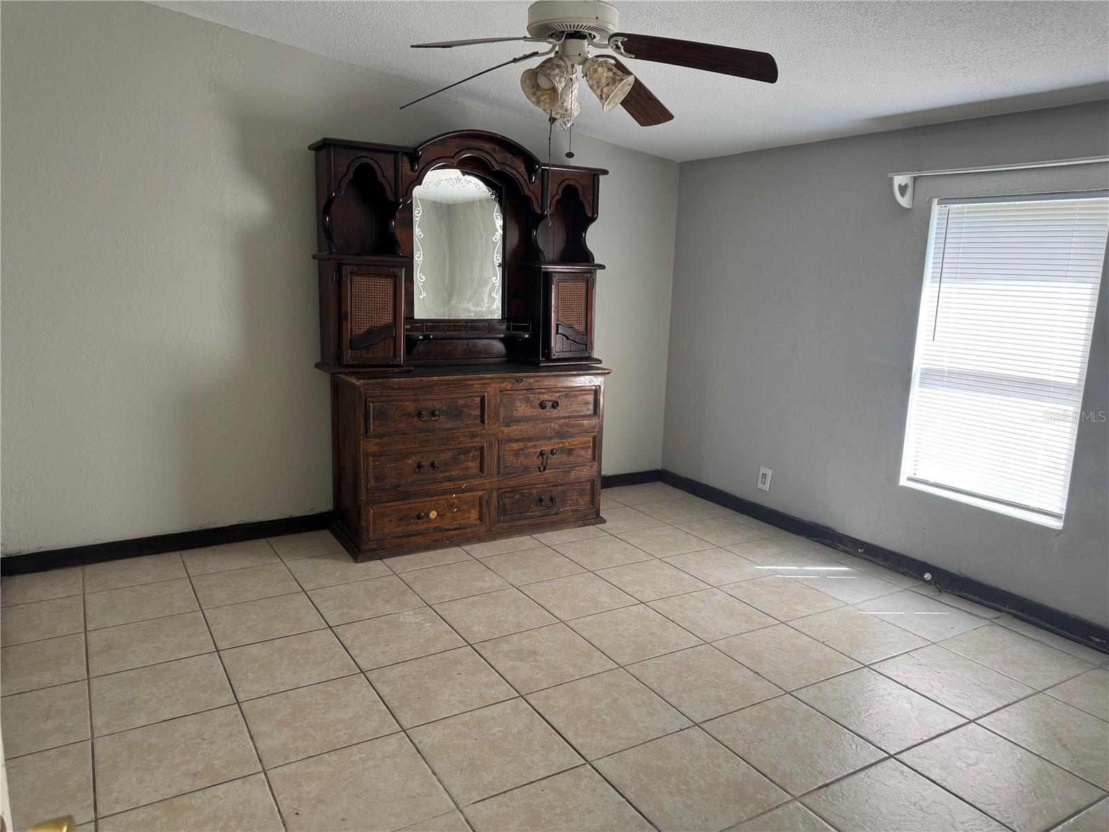 COMMONWEALTH MOBILE ESTATES ADD 02 - Residential