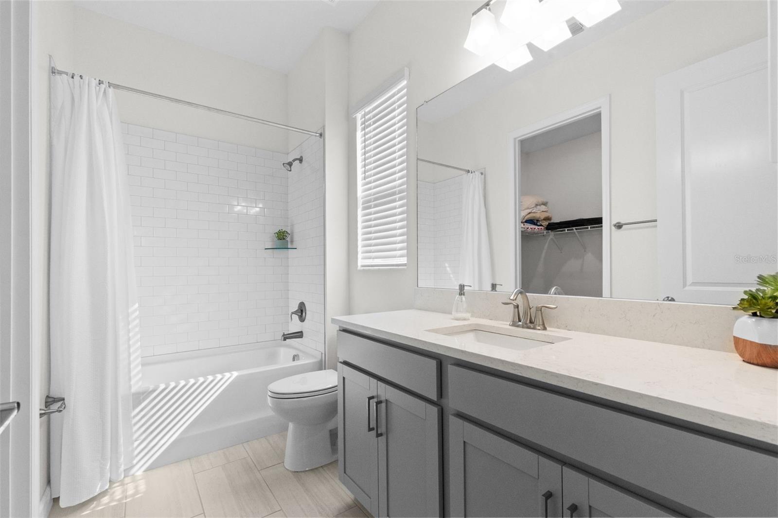 PROSPERITY LAKES PH I SUBPH IA - Residential