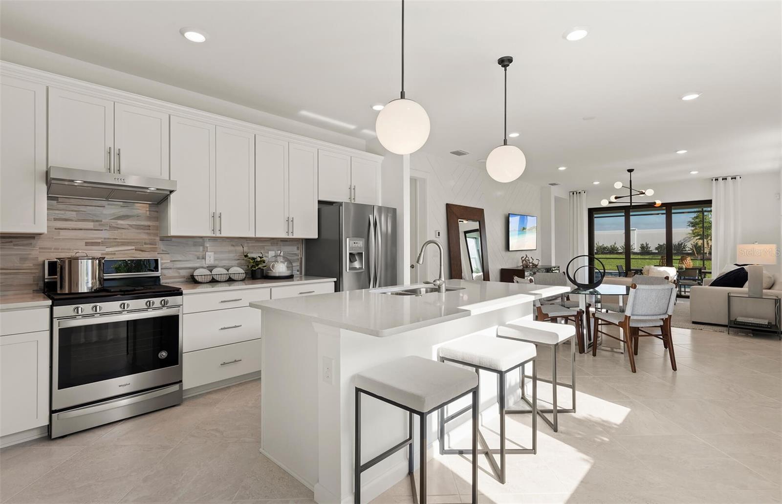 4632; DEL WEBB CATALINA AT LAKEWOOD RANCH PH I P - Residential