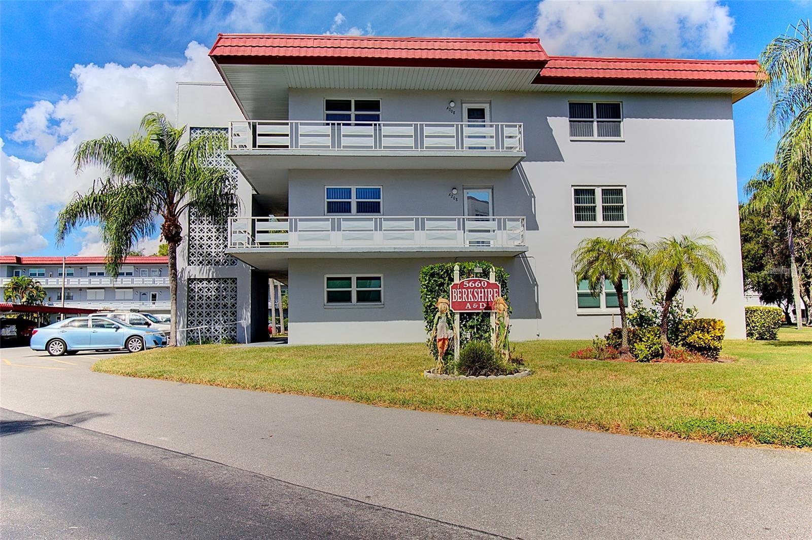 FIVE TOWNS OF ST PETE - Residential