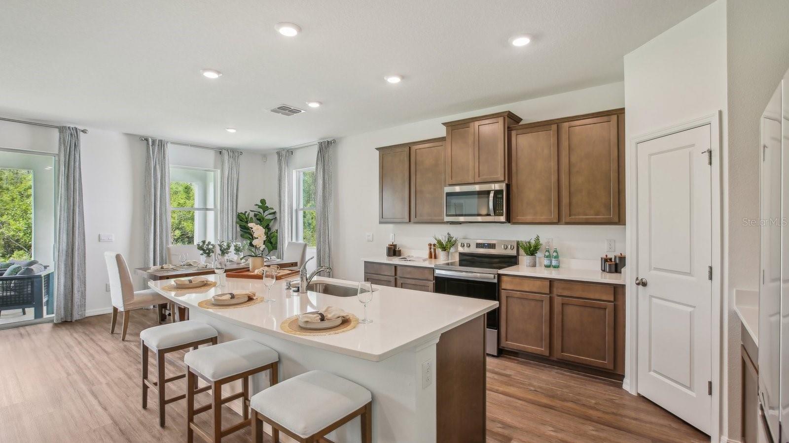 TWO RIVERS - Residential