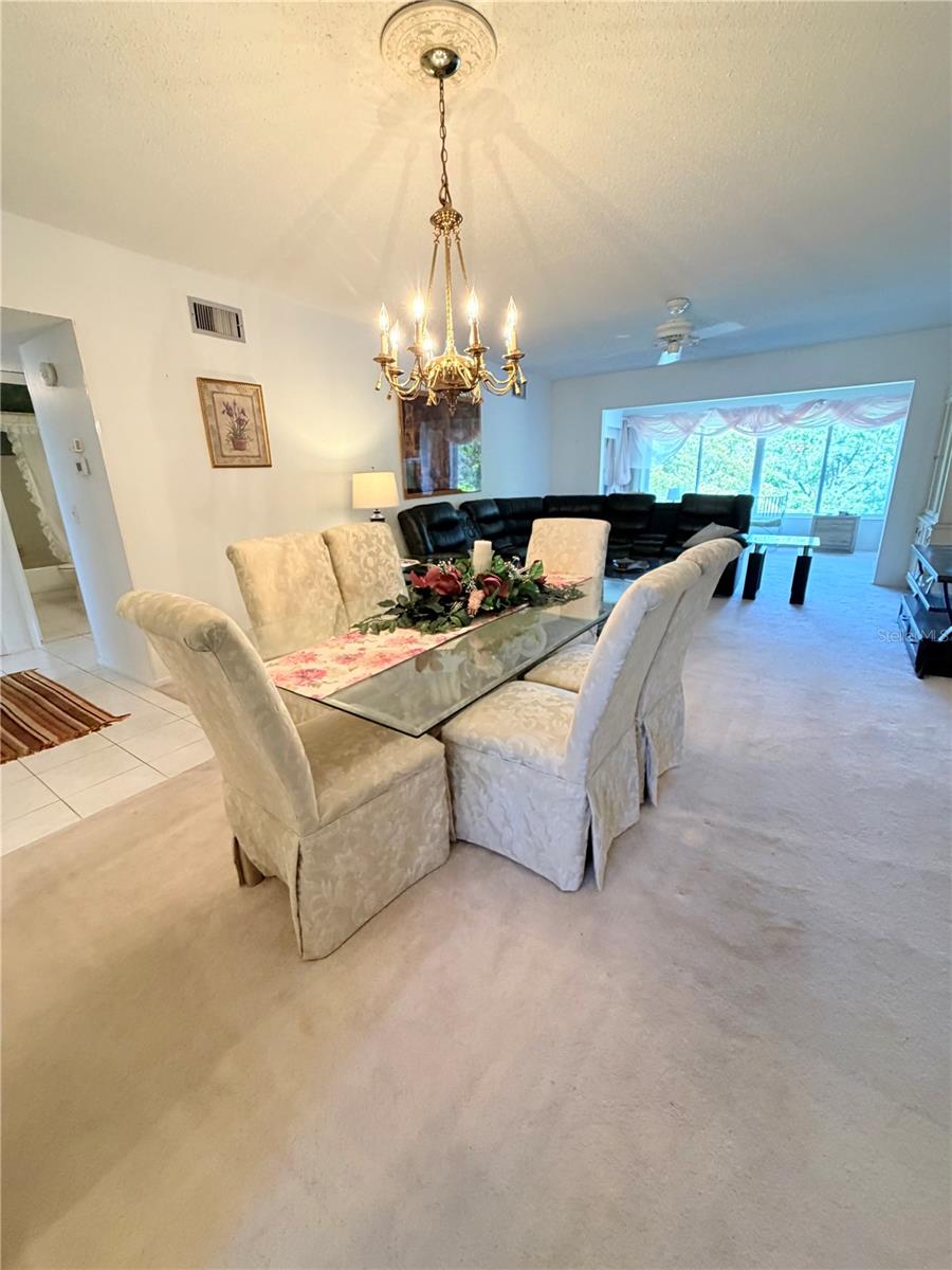 ON TOP OF THE WORLD - Residential Lease