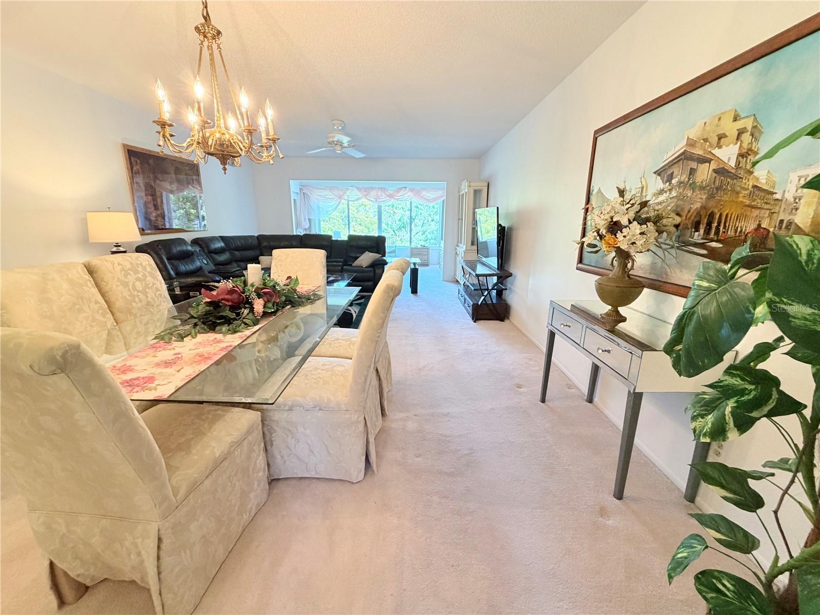 ON TOP OF THE WORLD - Residential Lease