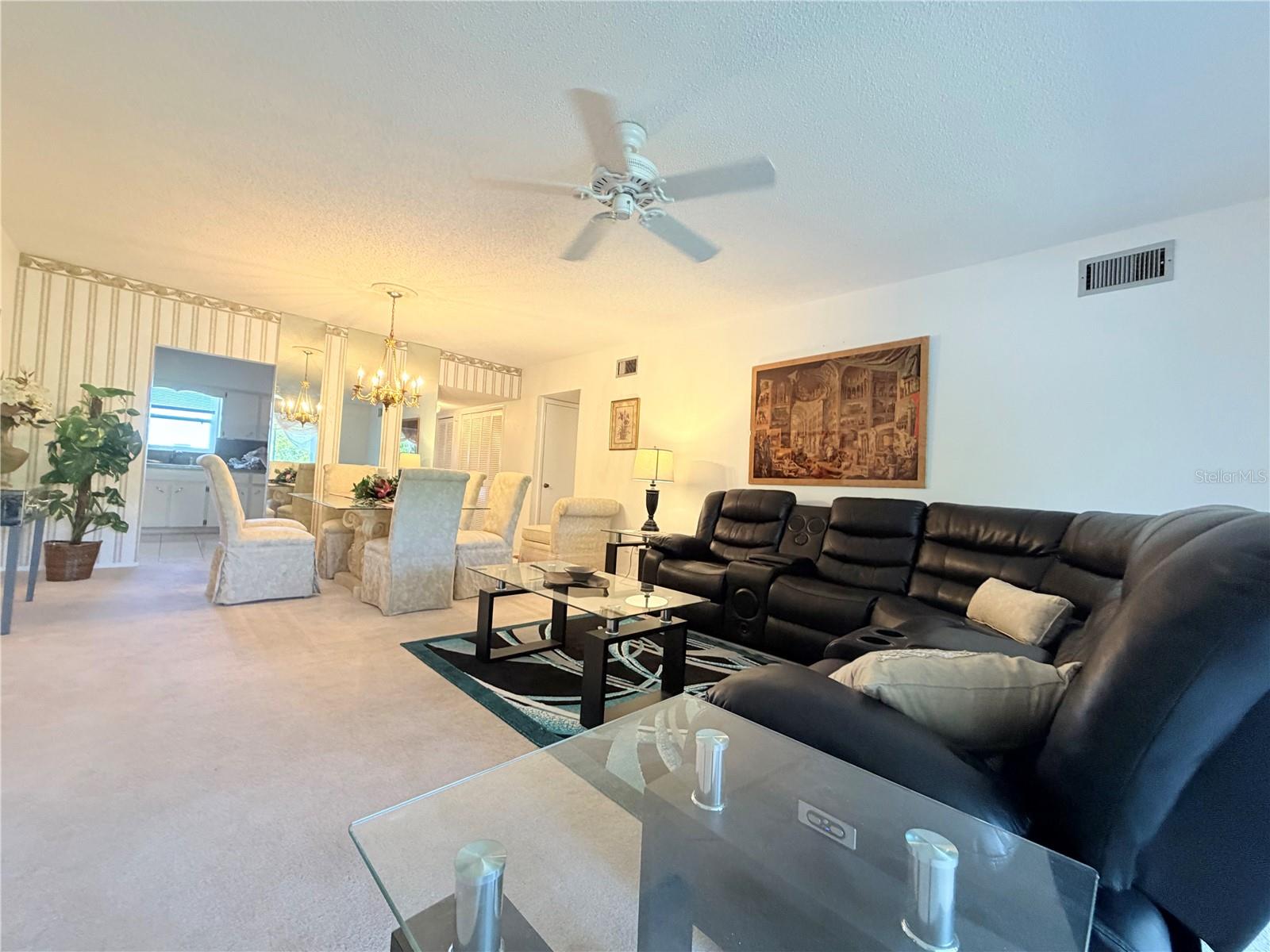 ON TOP OF THE WORLD - Residential Lease