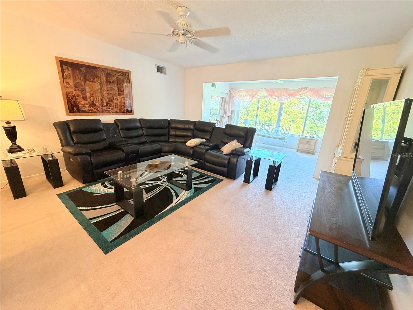 ON TOP OF THE WORLD - Residential Lease