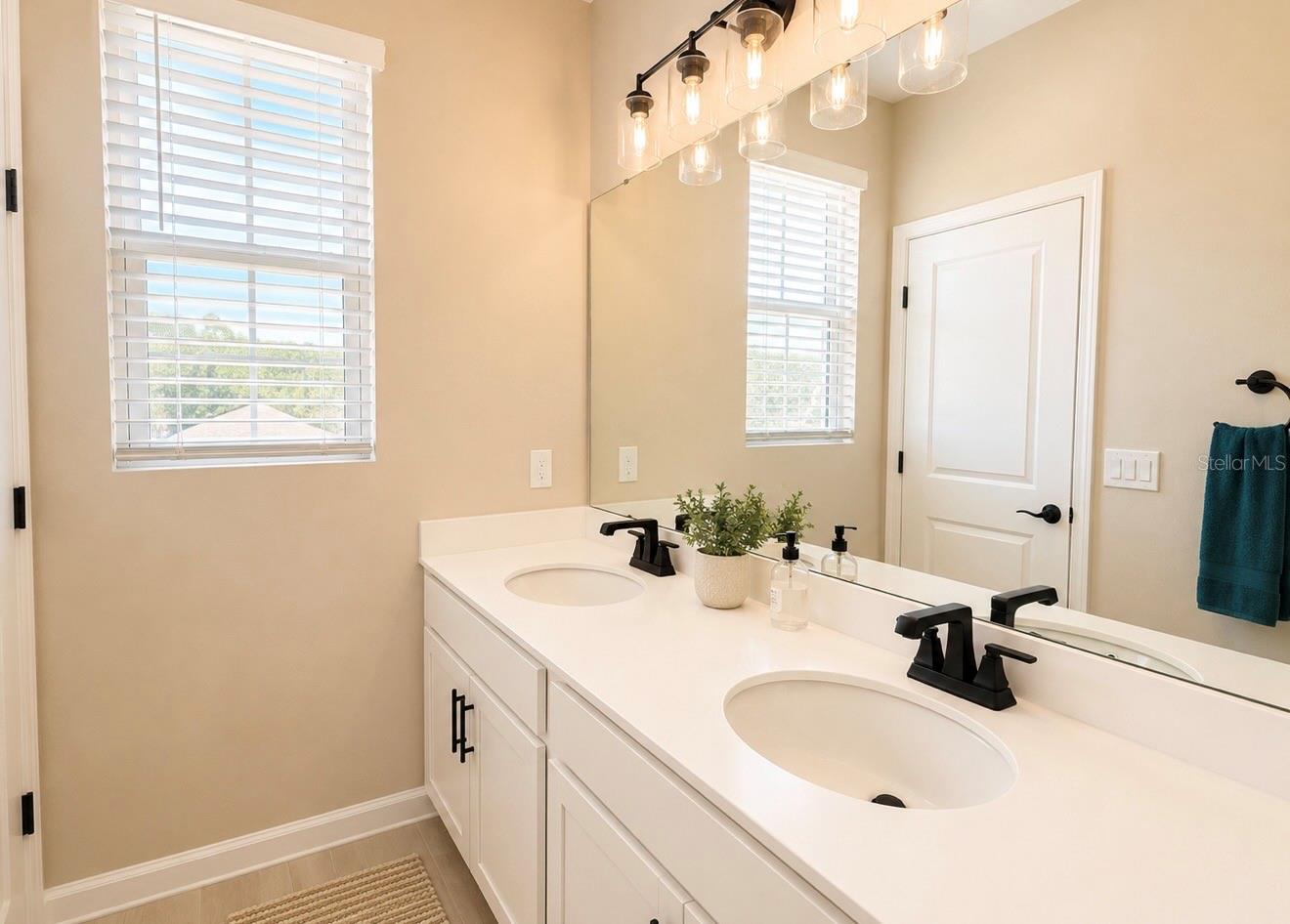 SEASONS AT BIG SKY PH 1 - Residential Lease
