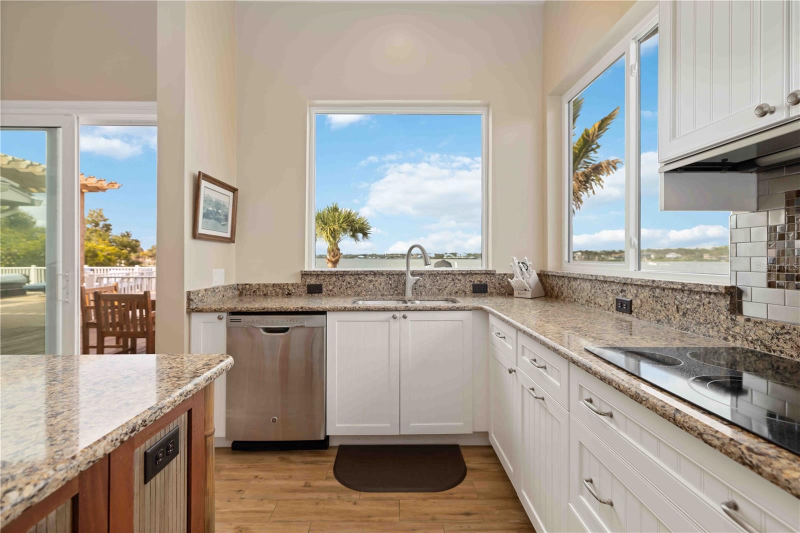0000 - NOT PART OF A SUBDIVISION - Residential