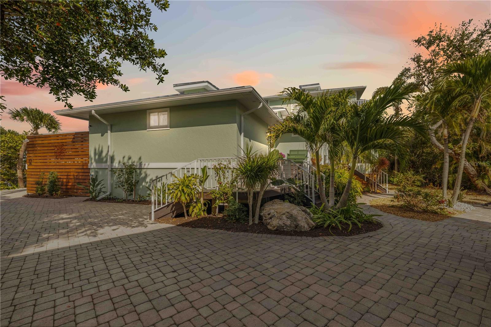 0000 - NOT PART OF A SUBDIVISION - Residential