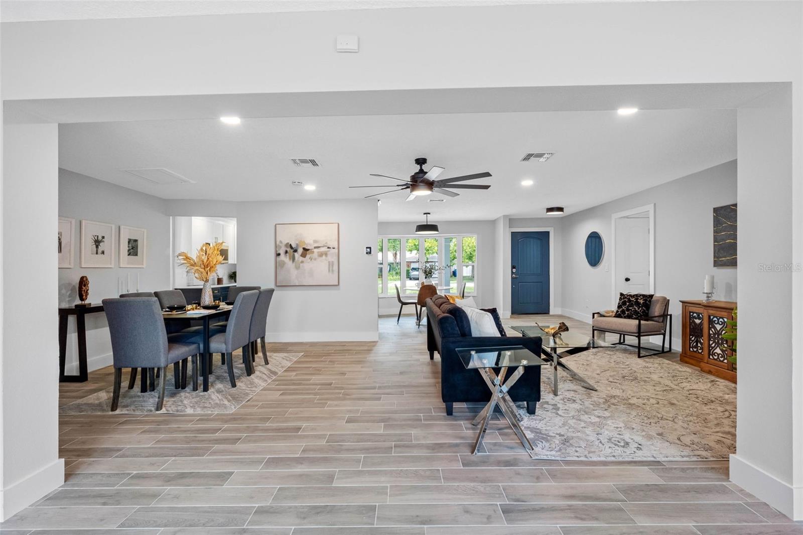 ARVIS CIRCLE - Residential