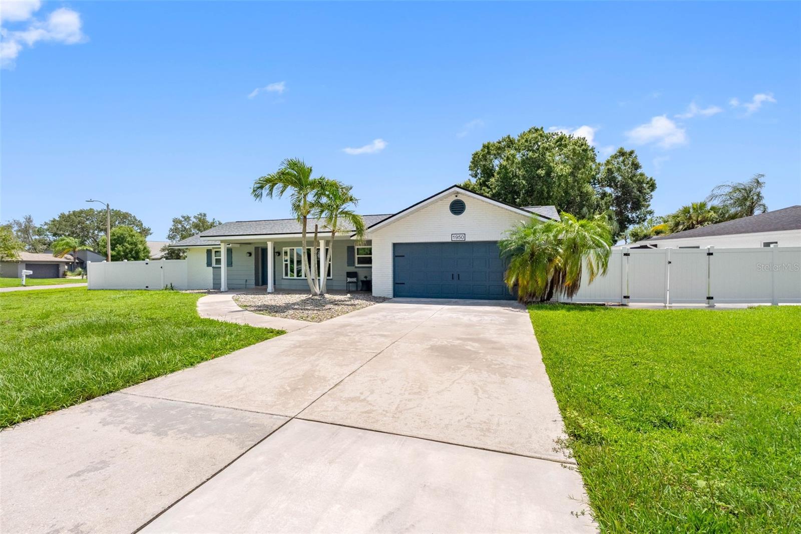 ARVIS CIRCLE - Residential