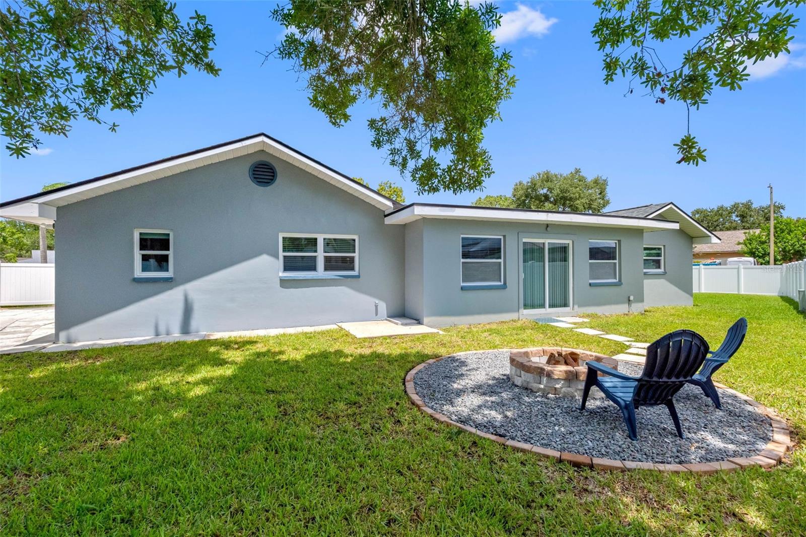 ARVIS CIRCLE - Residential