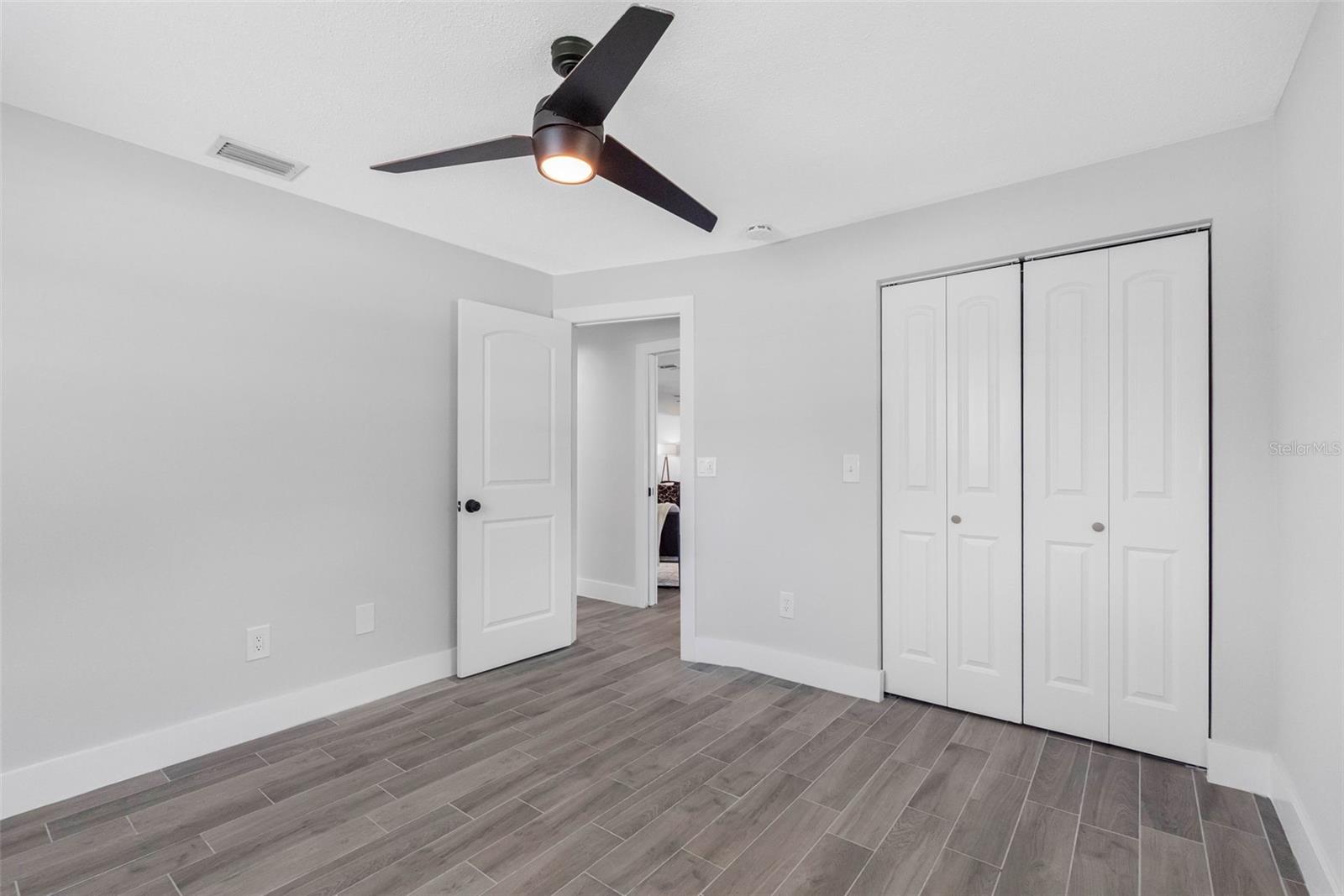 ARVIS CIRCLE - Residential