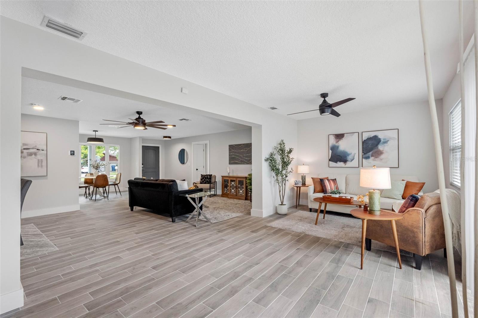 ARVIS CIRCLE - Residential