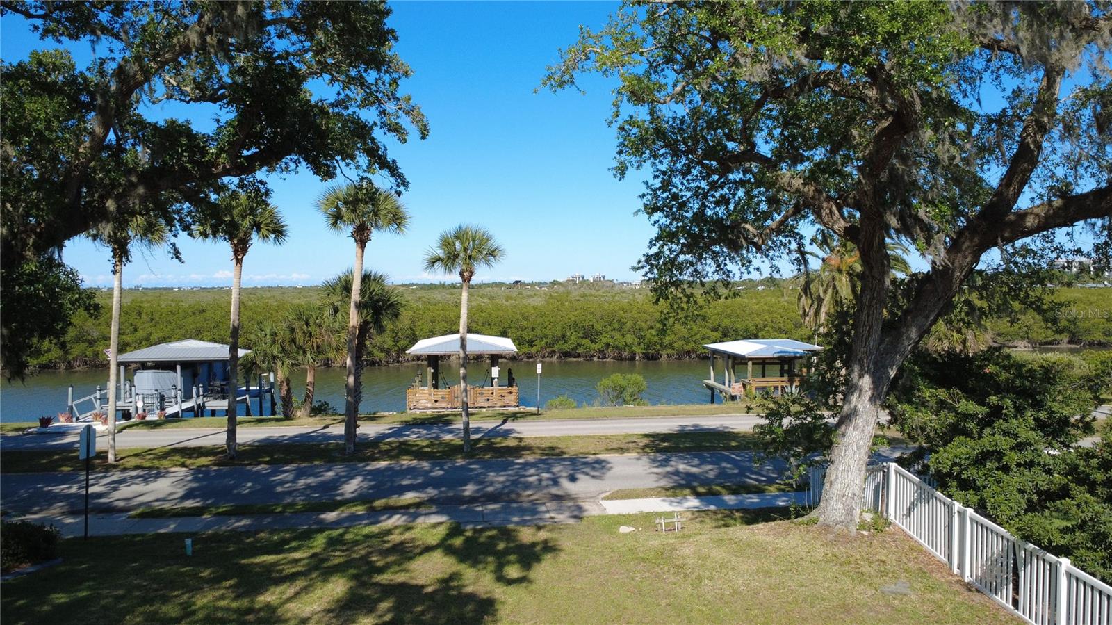BOUCHELLES PALM GROVE BLK 07 DAUGHERTYS NEW SMYRNA - Land