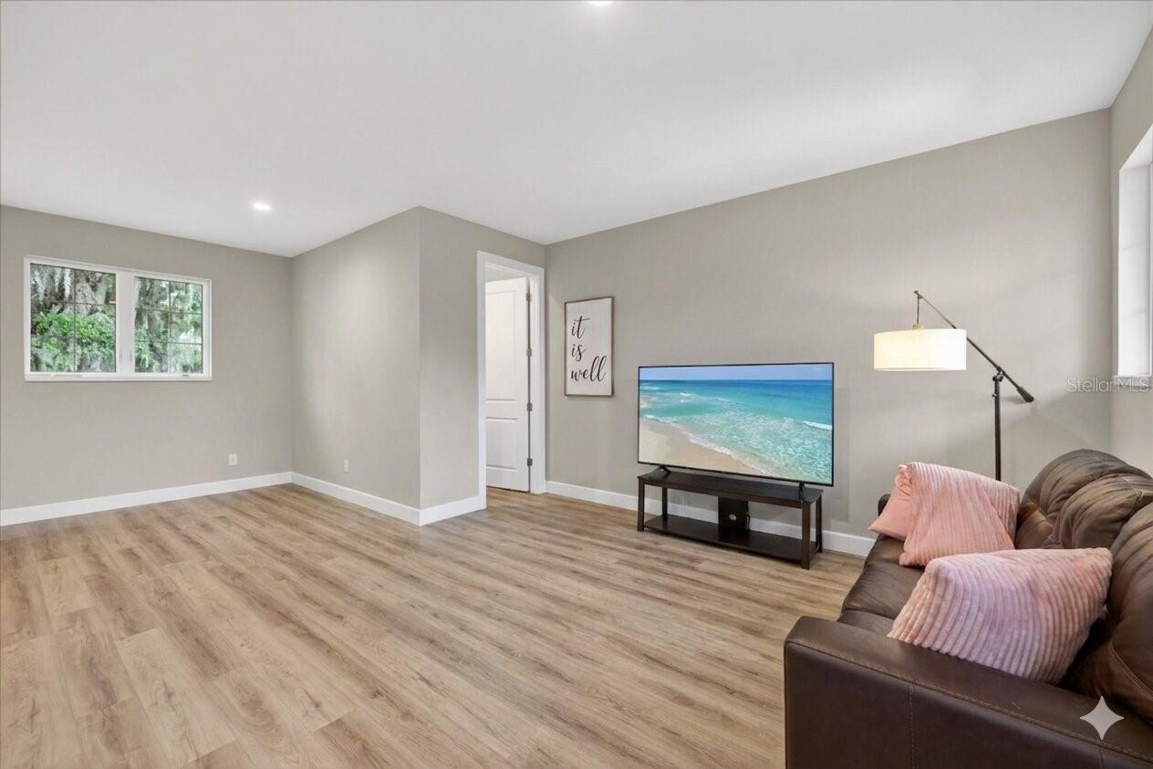 SUNSET LANE PARK SUB - Residential