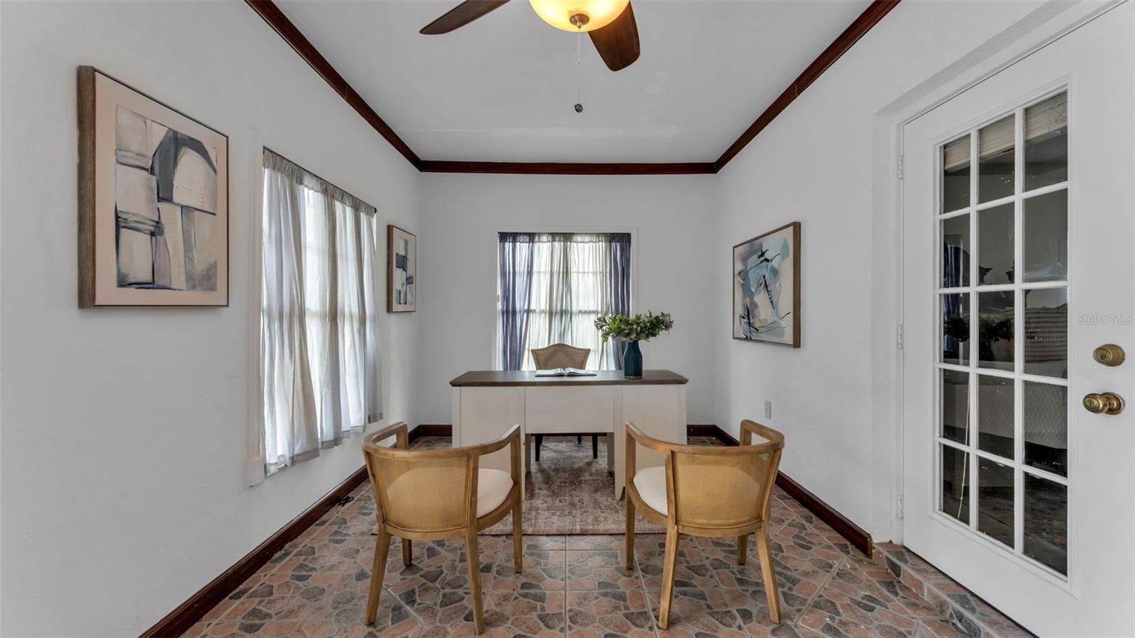 ENGLELAKE - Residential Lease