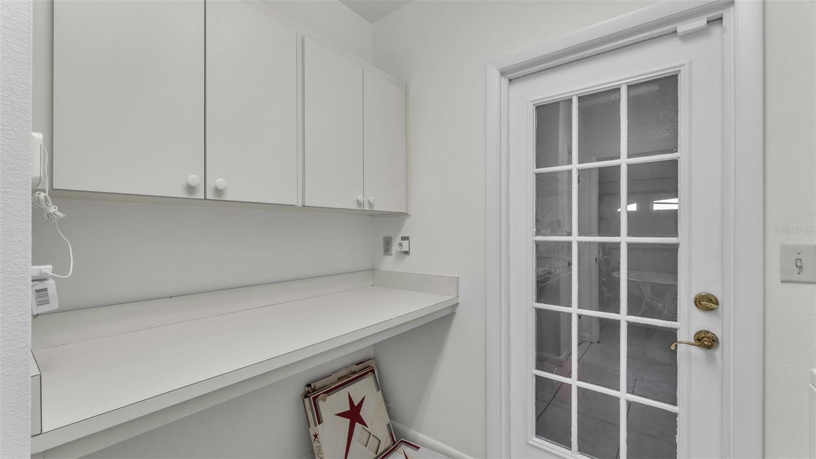 ENGLELAKE - Residential Lease