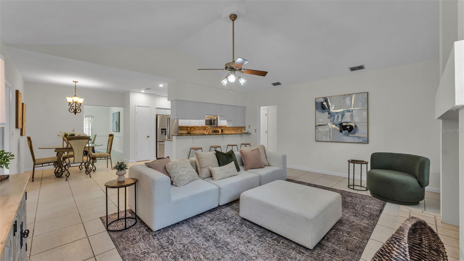 ENGLELAKE - Residential Lease