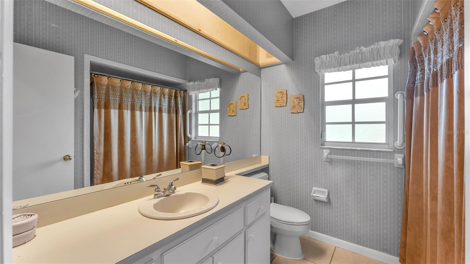 ENGLELAKE - Residential Lease