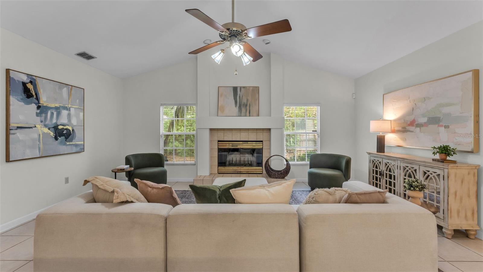 ENGLELAKE - Residential Lease