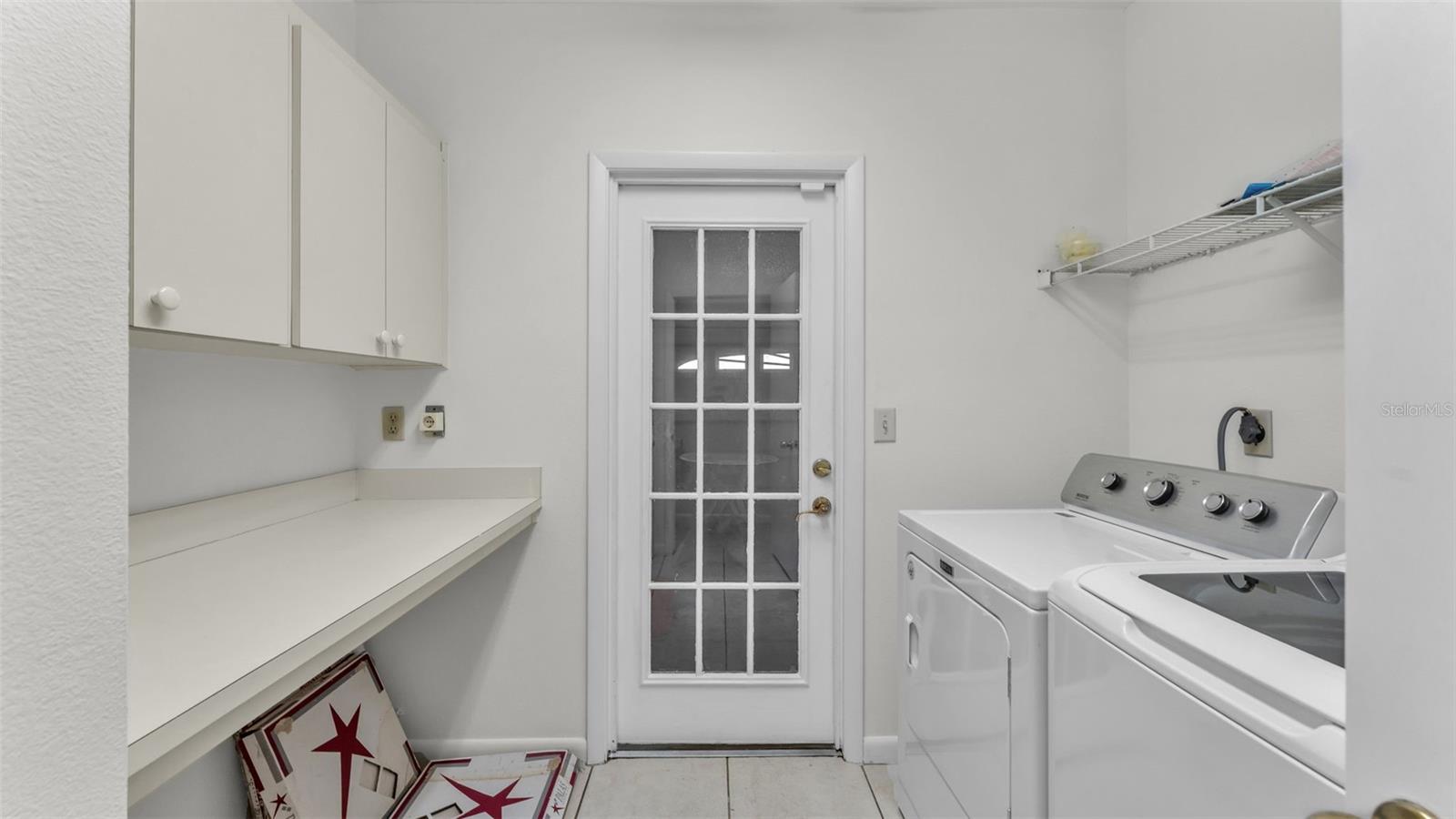ENGLELAKE - Residential Lease