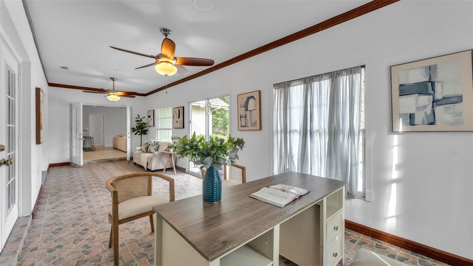 ENGLELAKE - Residential Lease